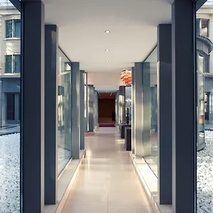 Mercure Centre Midi Hotel